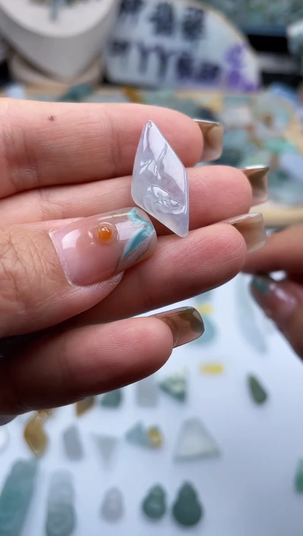 配石翡翠天然翡翠5