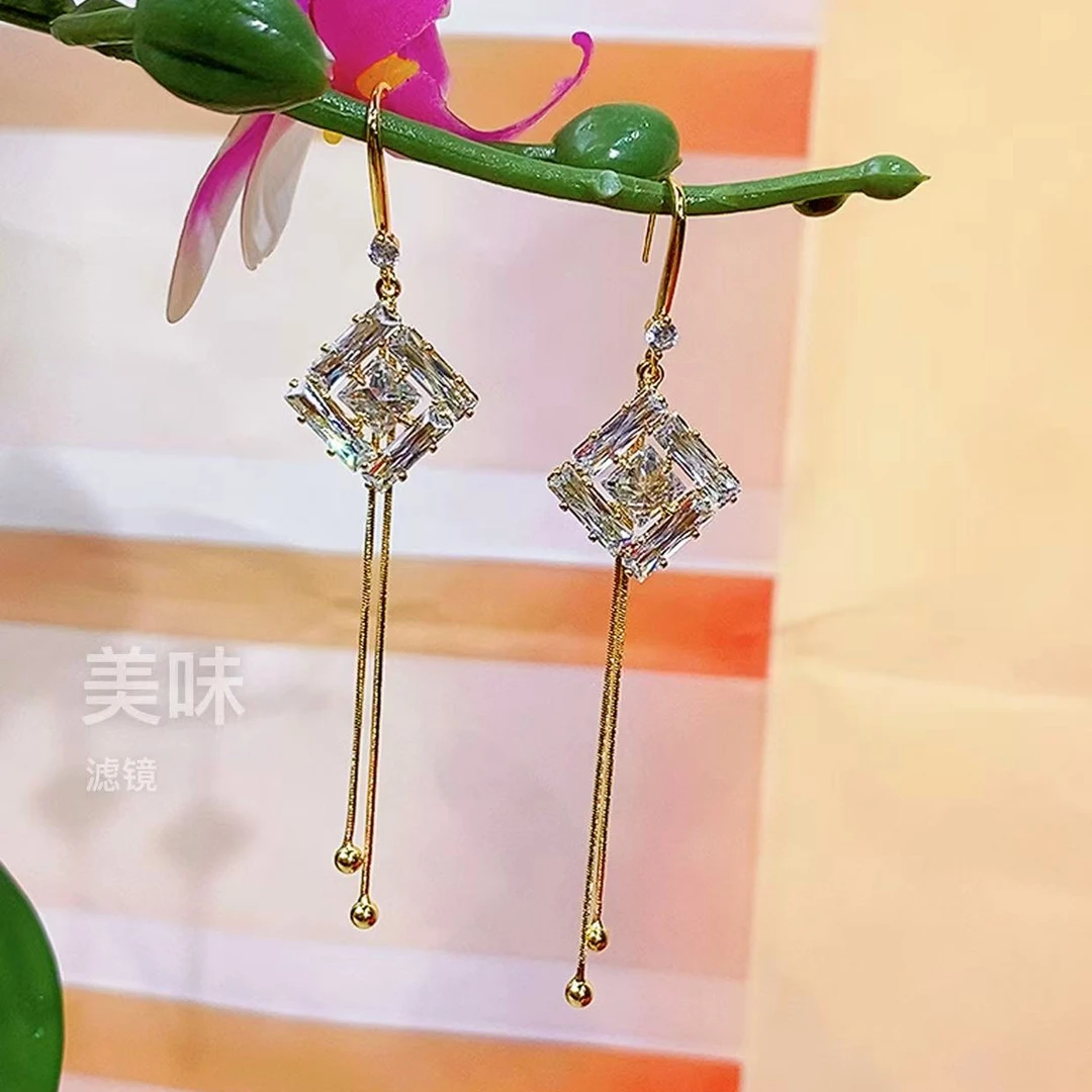 铜合金锆石耳饰 (411号)菱形个性满锆时尚百搭设计耳饰耳环