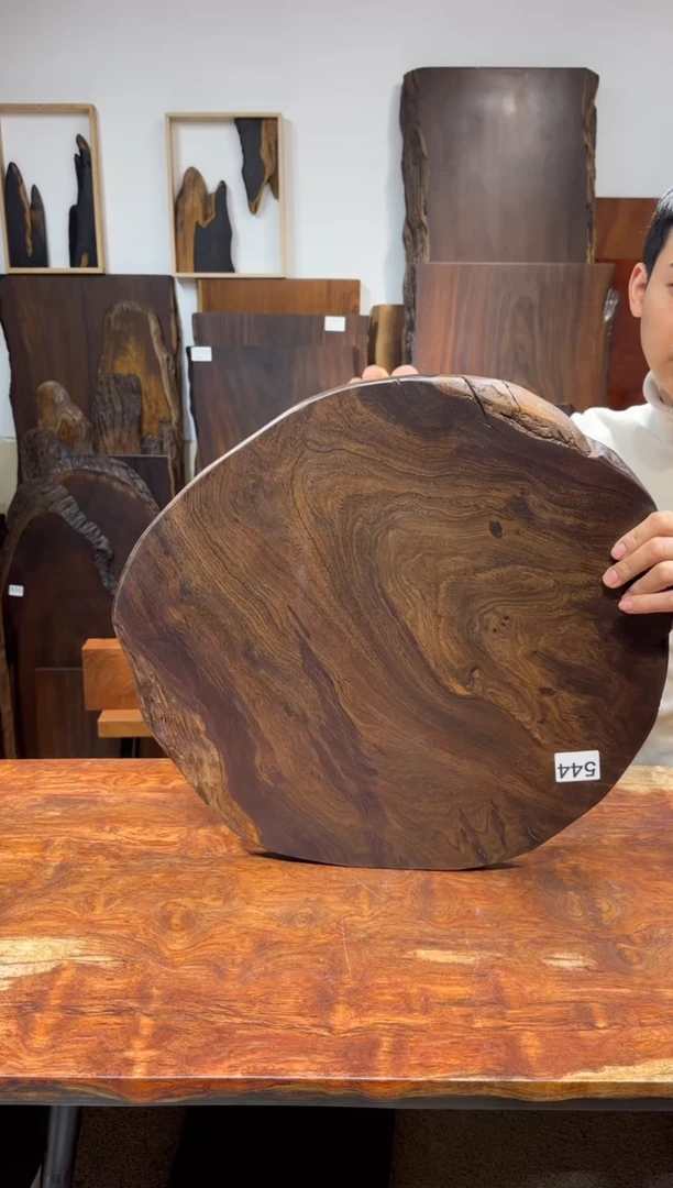 风车木（黑檀木）尺寸51*48*2.5编号544