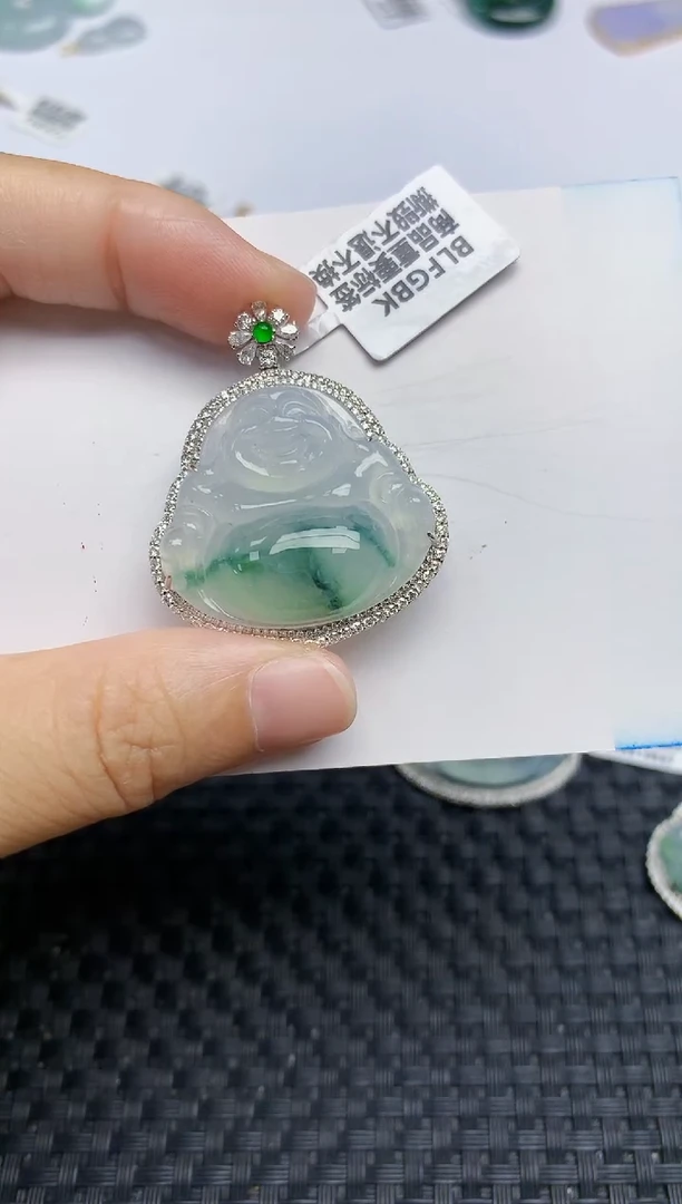 翡翠18K金镶嵌颈饰静*?天然A货翡翠