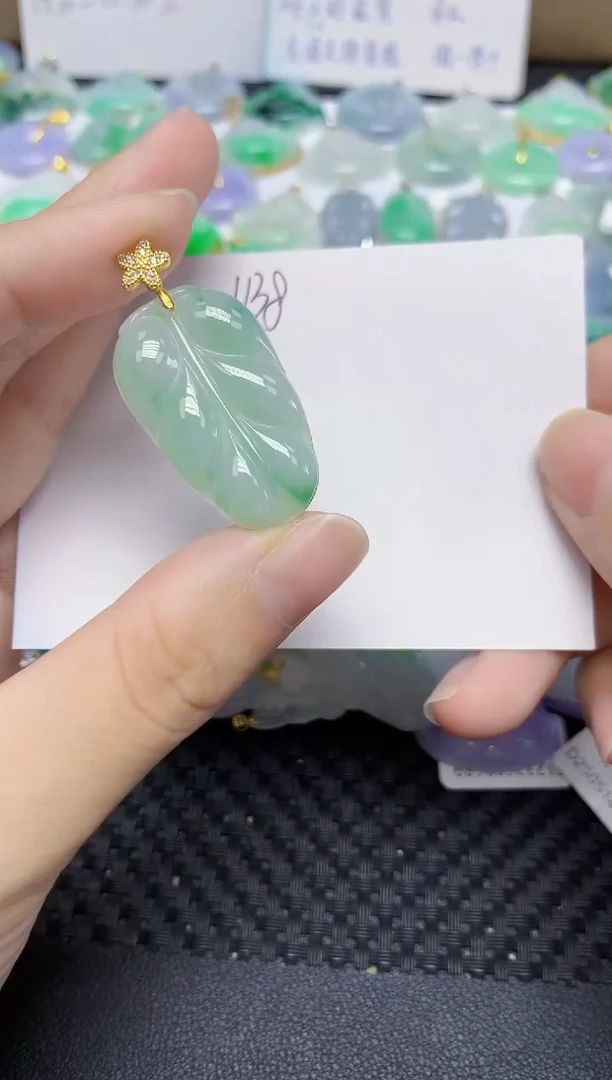 翡翠未镶嵌颈饰天然缅甸翡翠A货
