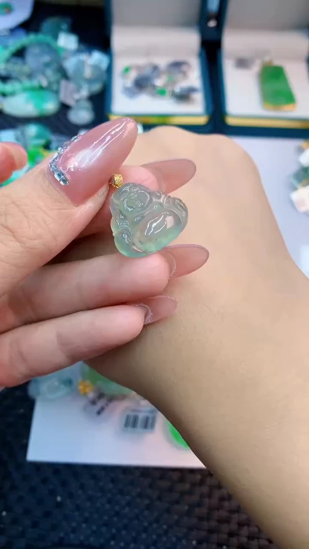 翡翠18K金镶嵌吊坠(不含链)1