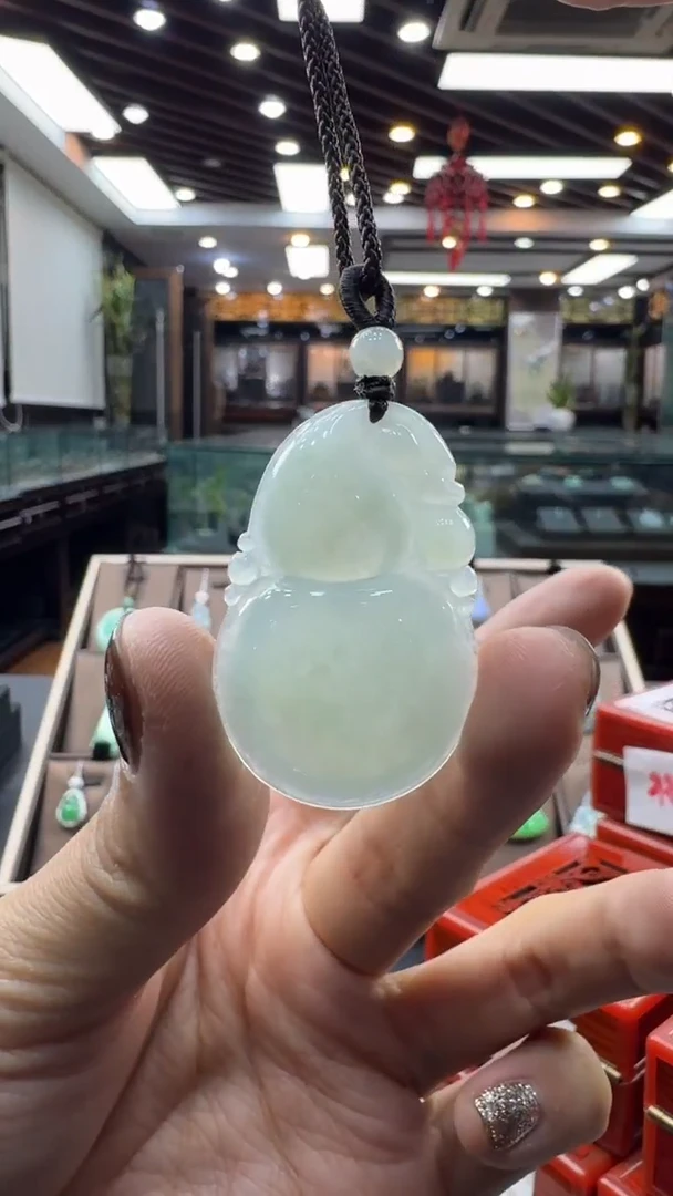 颈饰未镶嵌翡翠葫芦