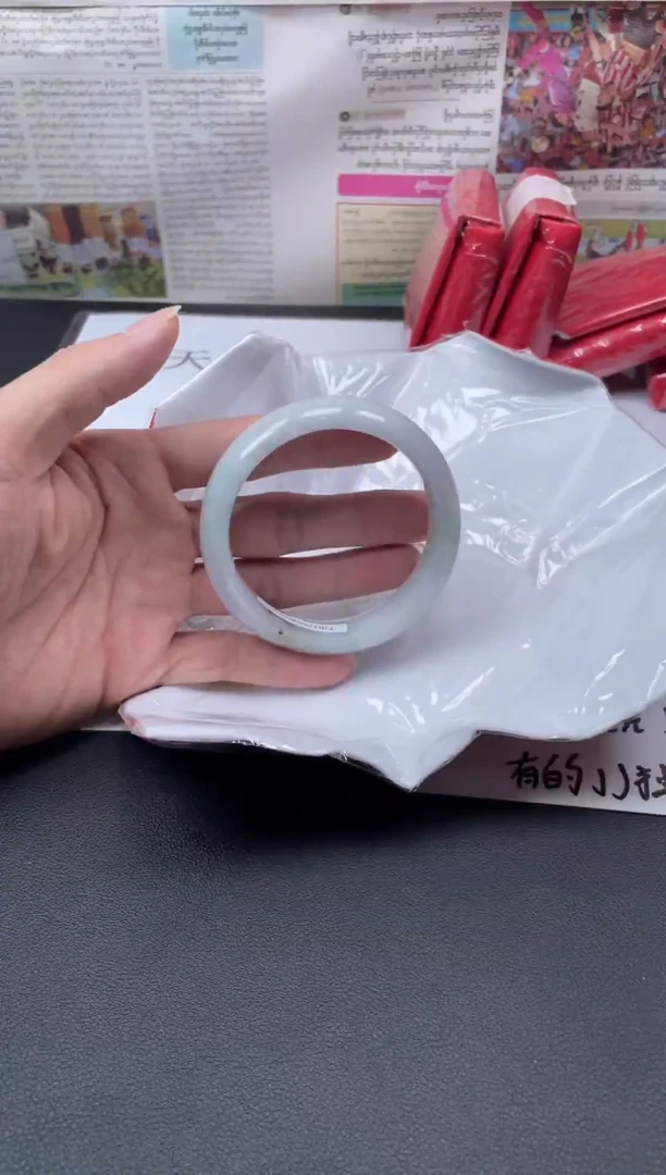 未镶嵌手镯翡翠665