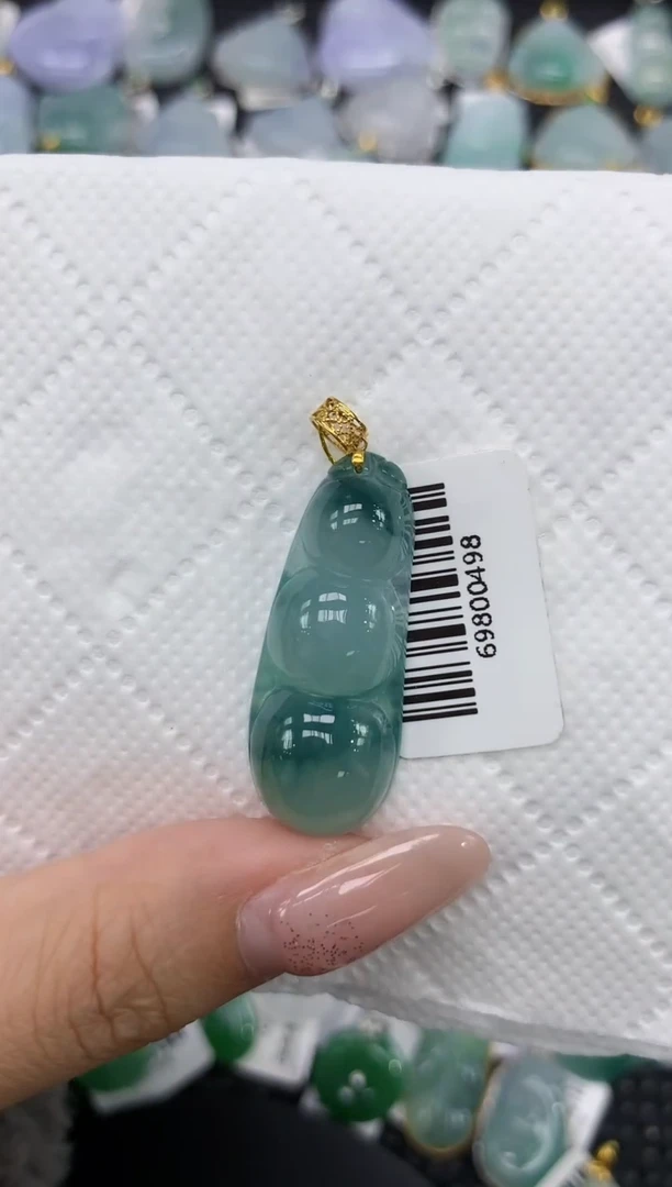 颈饰18K金镶嵌翡翠1111111111