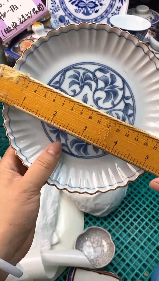 瓷片[○･｀Д´･ ○][○･｀Д´･ ○]