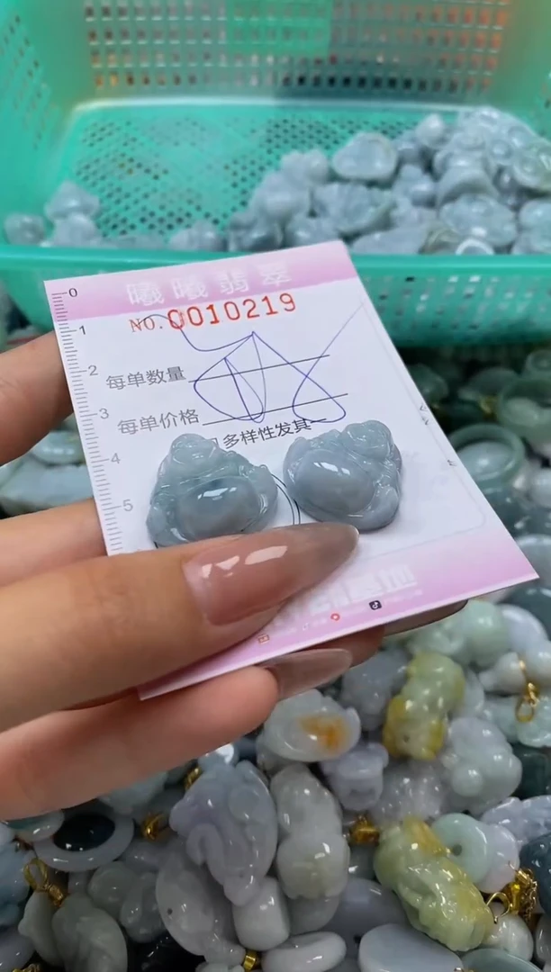 翡翠未镶嵌颈饰闪购0010219