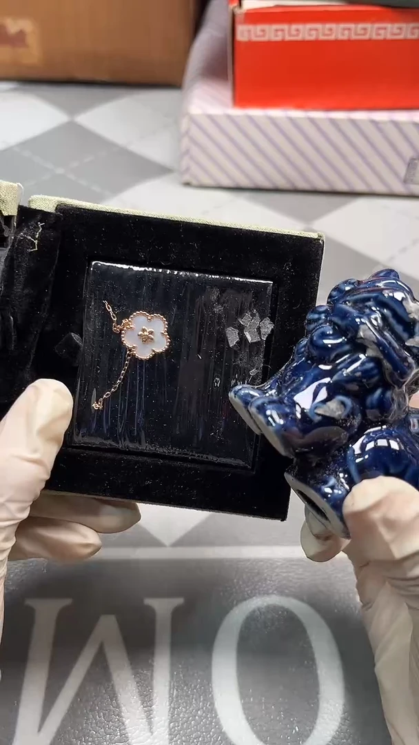 瓷片陶瓷如图所示周边