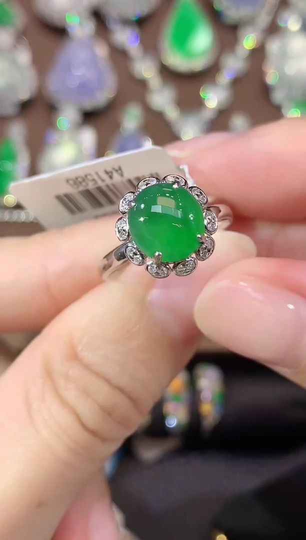 18K金镶嵌戒指翡翠A69