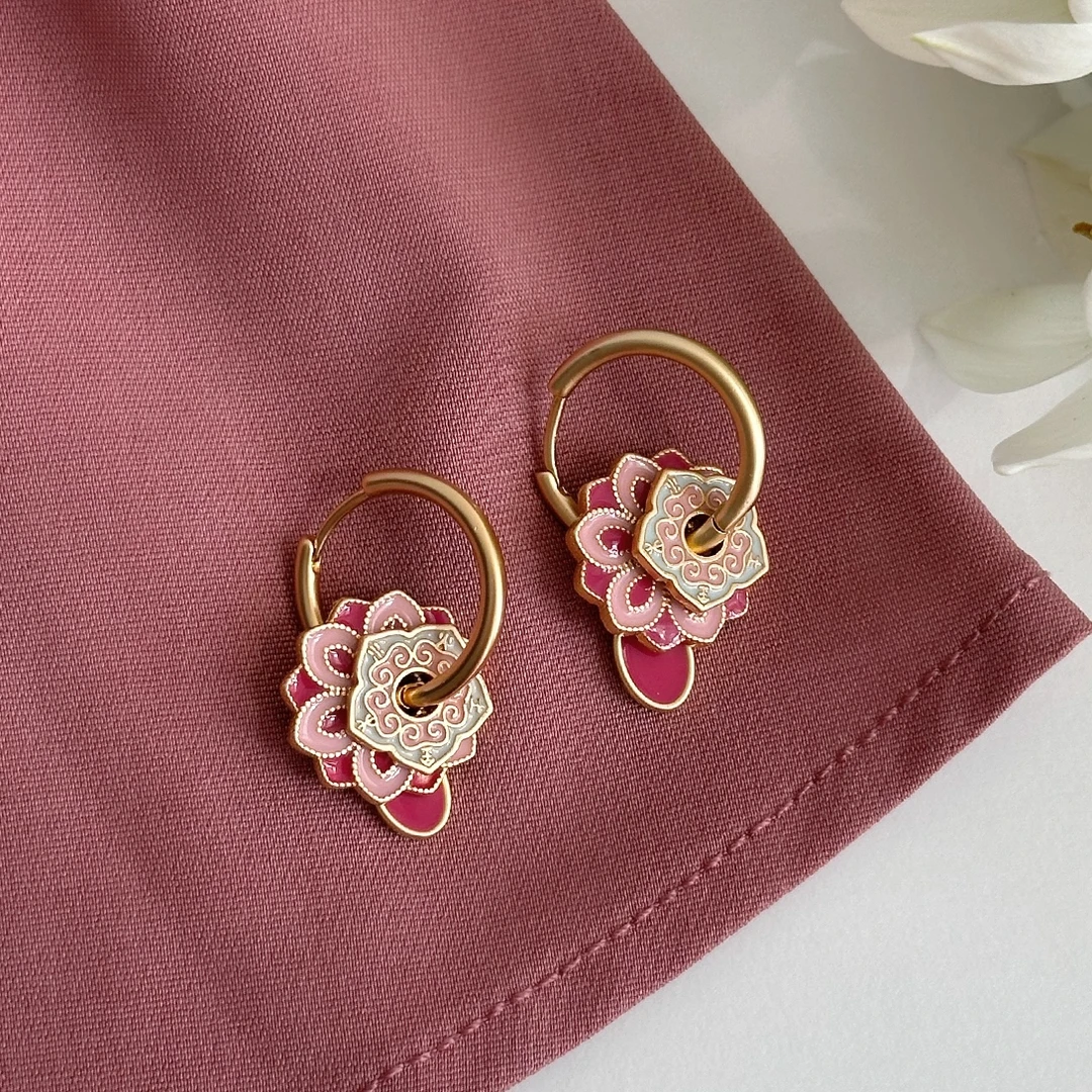 铜合金耳饰 新中式气质珐琅耳环高级感轻奢一款多戴粉色小众耳钉