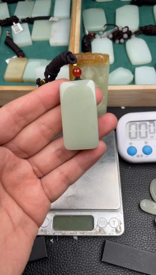 未镶嵌和田玉挂件挂件