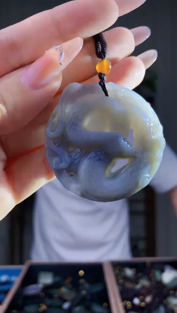 和田玉未镶嵌挂件拍一发一，多样性发货！