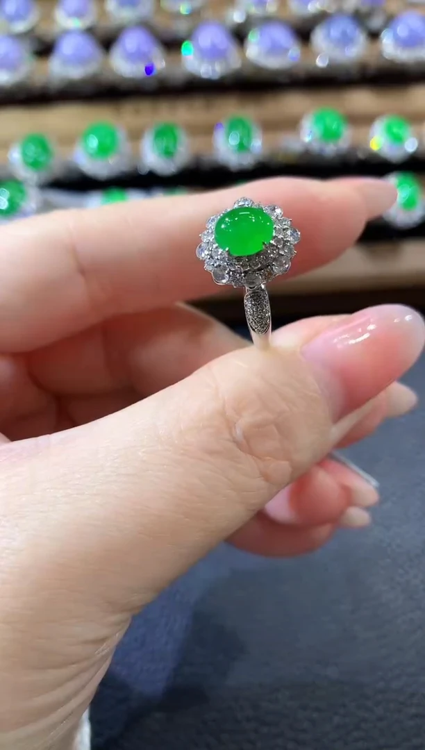 18K金镶嵌戒指翡翠A121