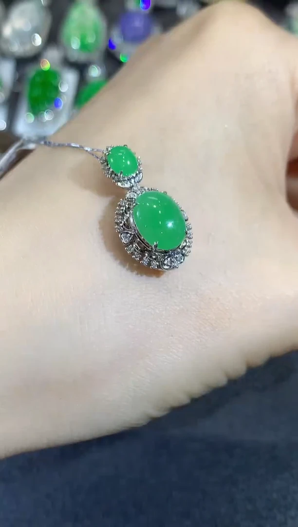 吊坠(不含链)18K金镶嵌翡翠A20翡翠多样性发一件