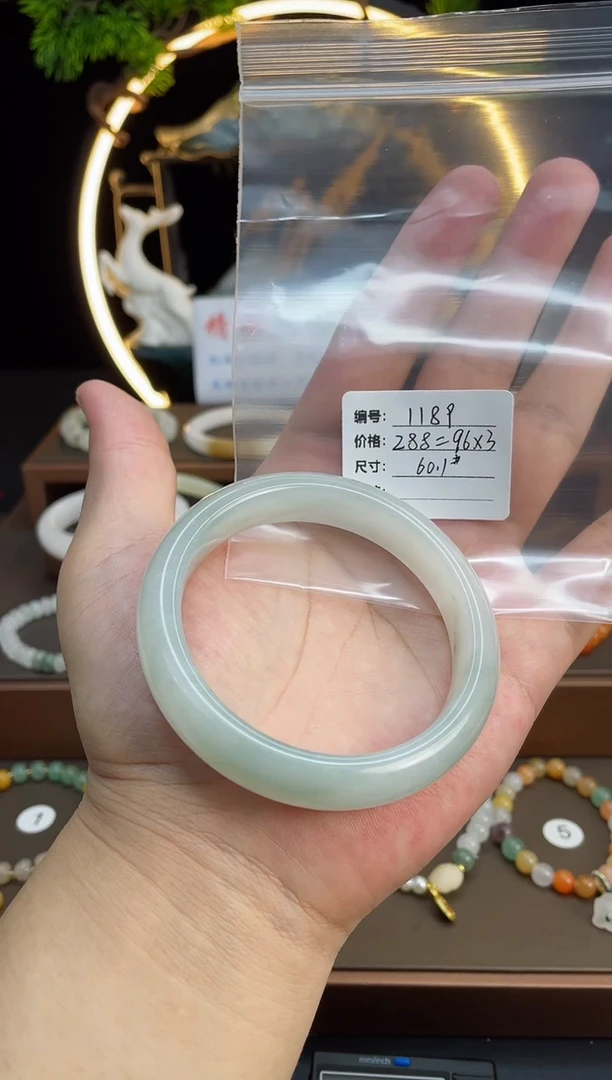 石英质玉手镯未镶嵌没****！-1189