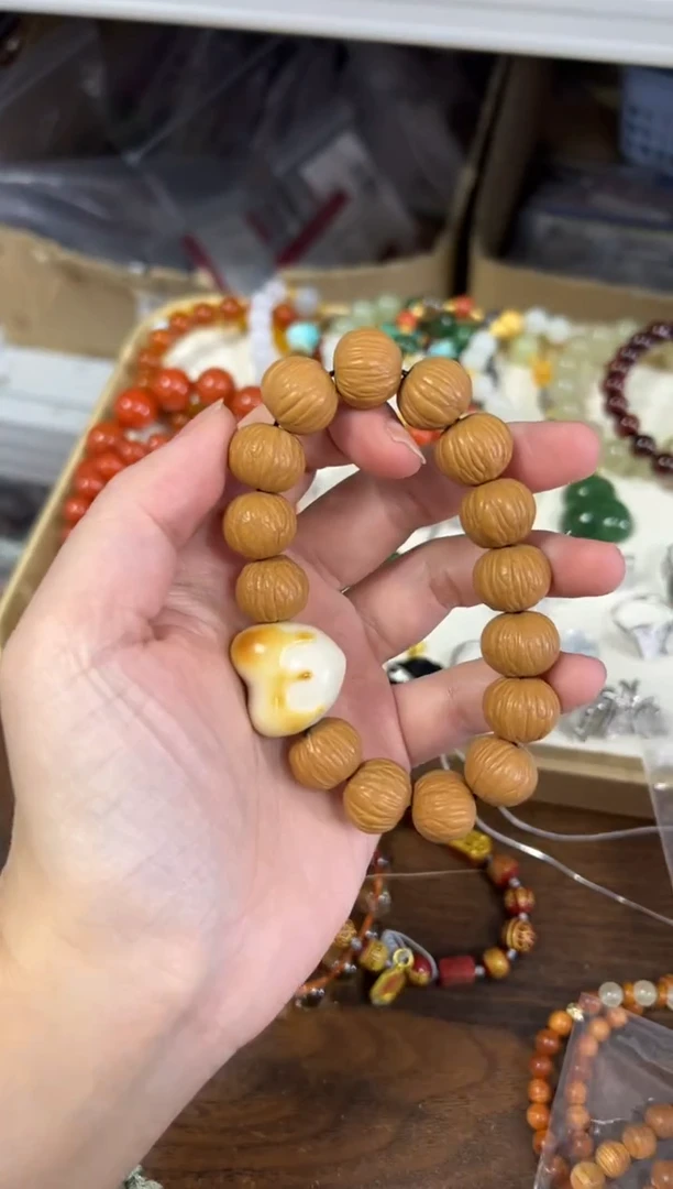 吊坠猴头核桃凤羽猴头屁桃设计款手串[2860]