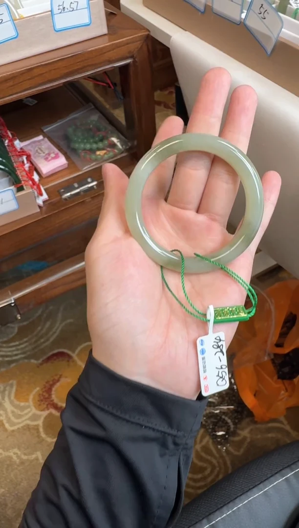 未镶嵌手镯和田玉55