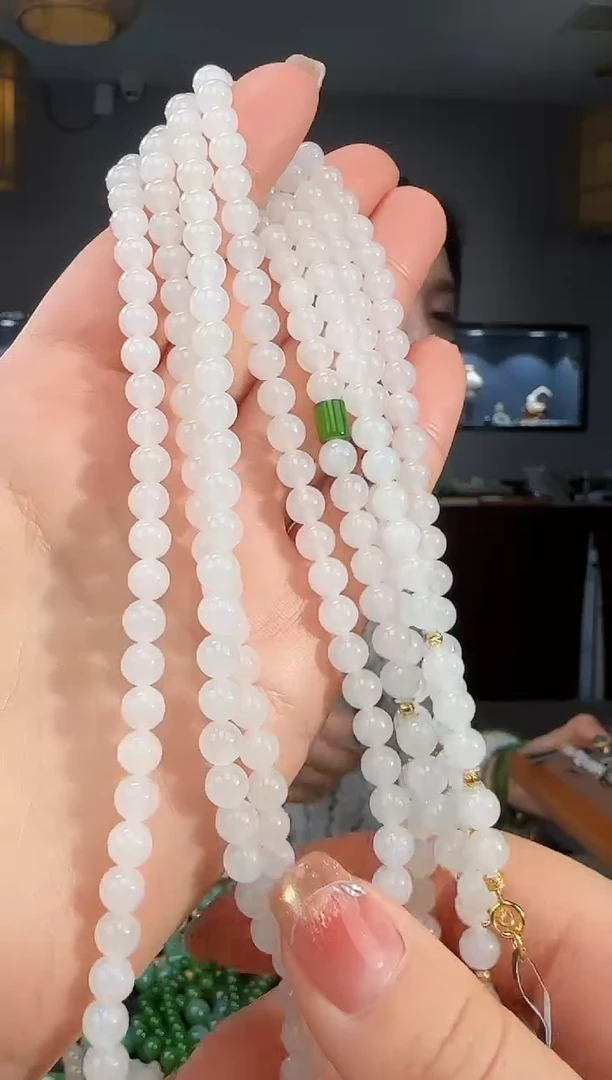 颈饰18K金镶嵌和田玉多样性发货拍一发一