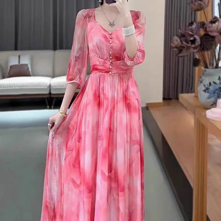 2025年春季新款印花真丝连衣裙女宽松收腰显瘦桑蚕丝长裙沙滩裙子