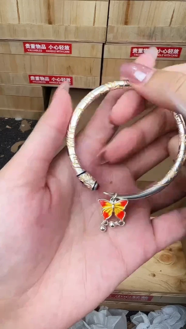 万家文玩阁珐琅彩蝴蝶银手镯链接@@SP341