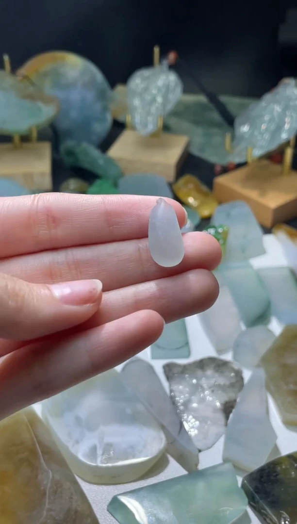 未镶嵌定制翡翠福瓜