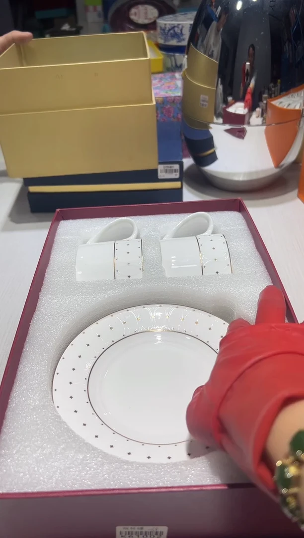 瓷片五折小店全场放漏@@1