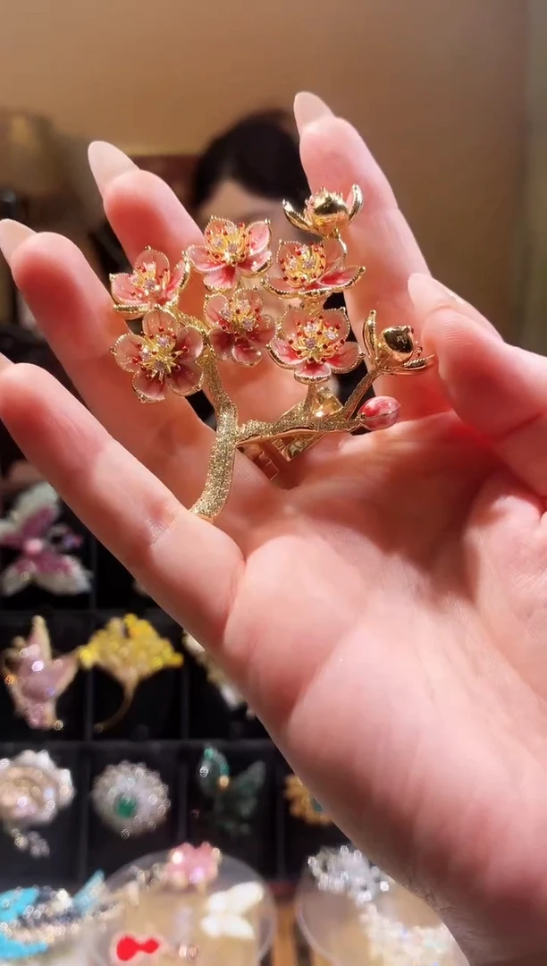 合成立方氧化锆铜合金红梅