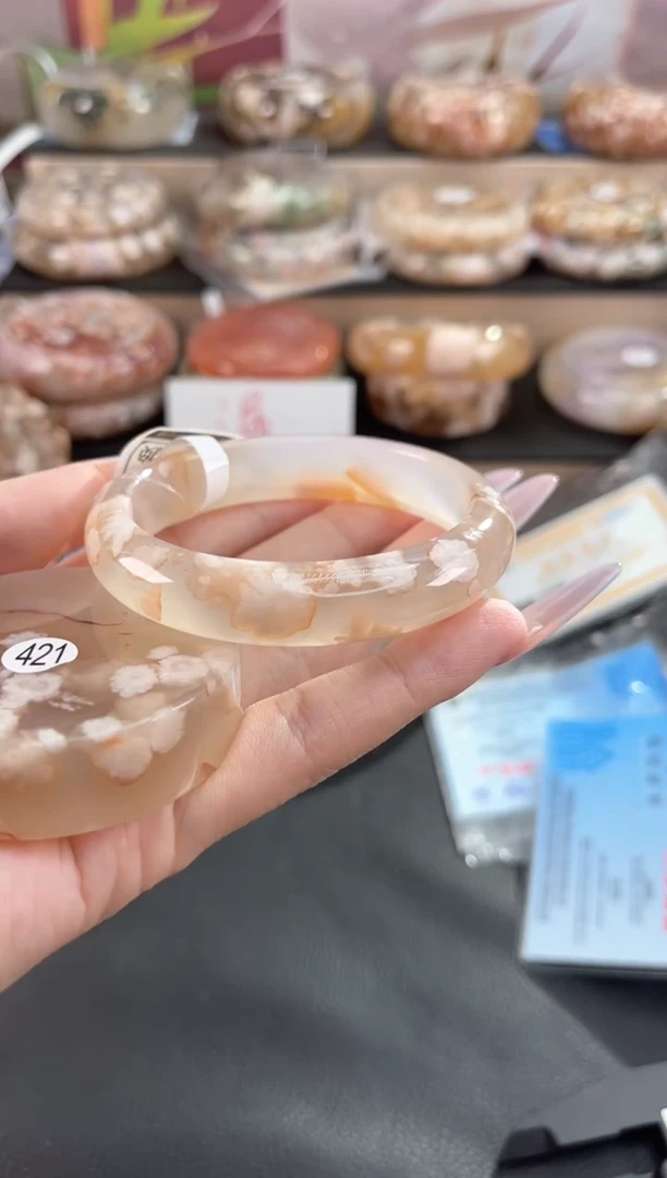 未镶嵌手镯石英质玉55