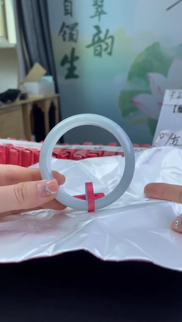 翡翠手镯未镶嵌4翡翠手镯