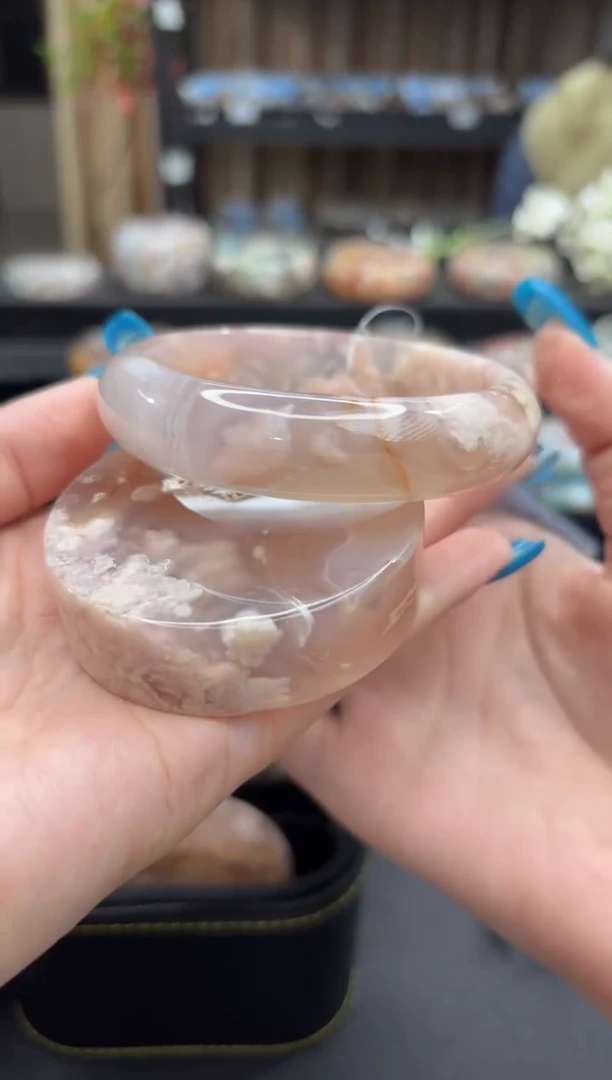 未镶嵌手镯石英质玉186(63圈赠送镯心)