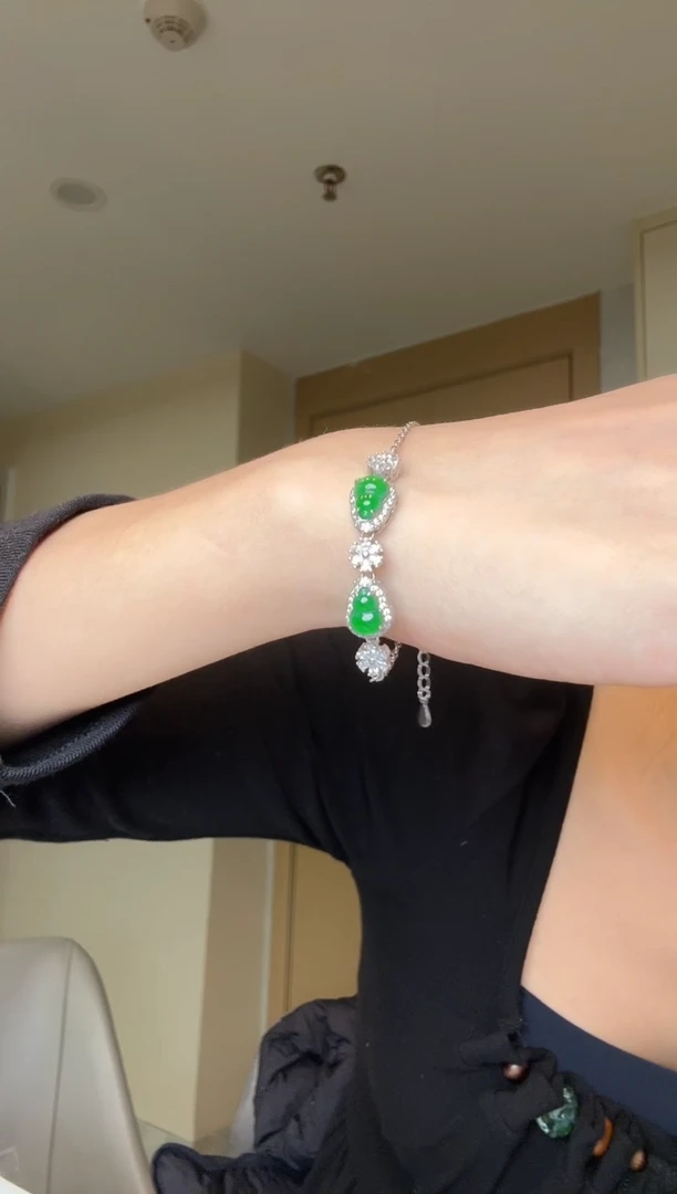 【闪购商品】翡翠手链银S925镶嵌天然翡翠手链