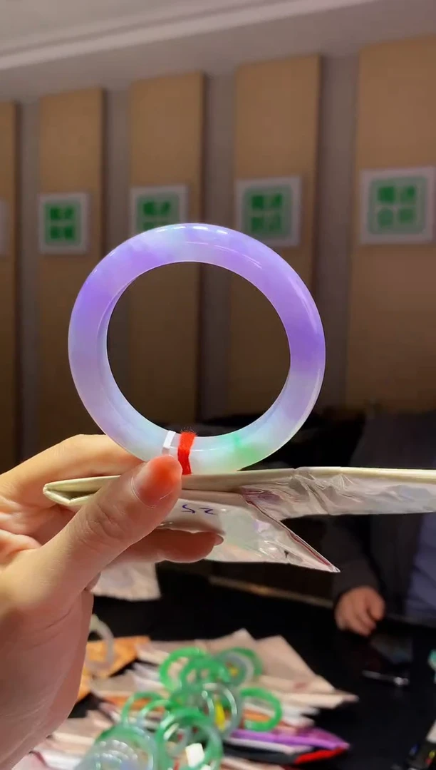 未镶嵌手镯翡翠-C8 圈口55.8 全款25万 定金2万