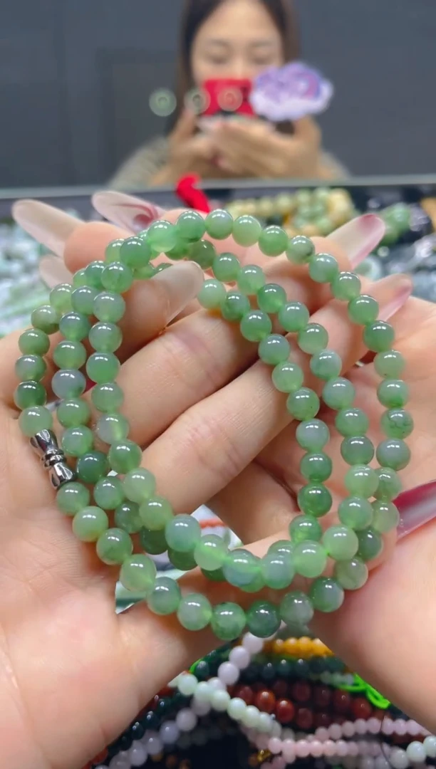 颈饰未镶嵌翡翠6MM/T/翡翠A货，一件也是批发价