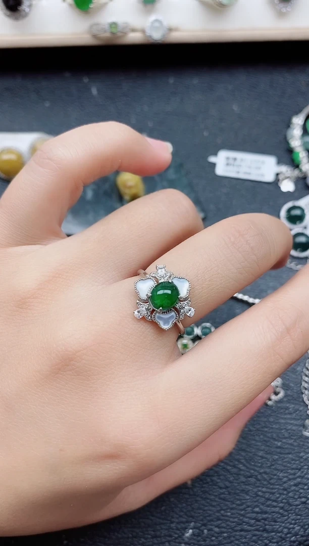 【闪购商品】翡翠戒指银S925镶嵌11111