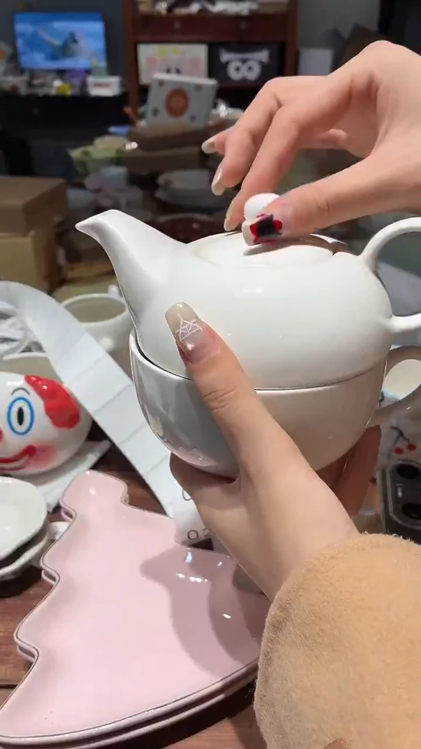 瓷28 白色 水壶一套 瑕疵