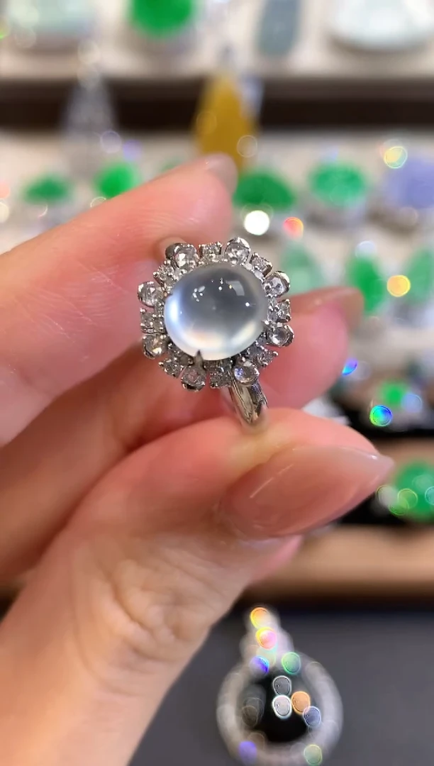 18K金镶嵌戒指翡翠w6