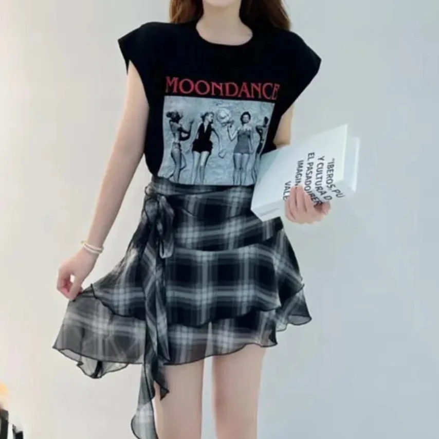 衣源5112#动漫印花恤套装夏季新款洋气格子半裙两件套(衣长约58）