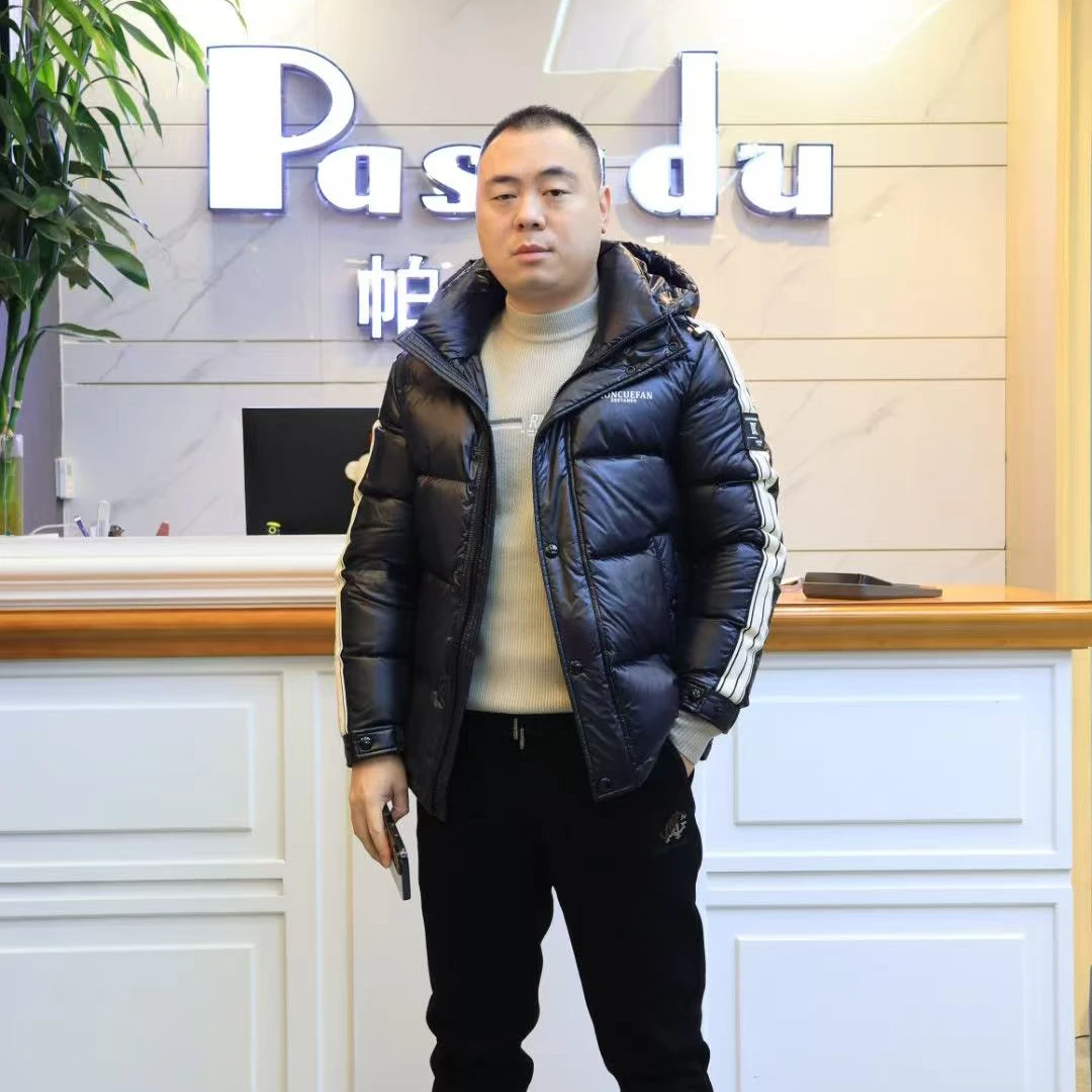 帕萨度男士冬季时尚休闲潮流百搭连帽羽绒服WF19081