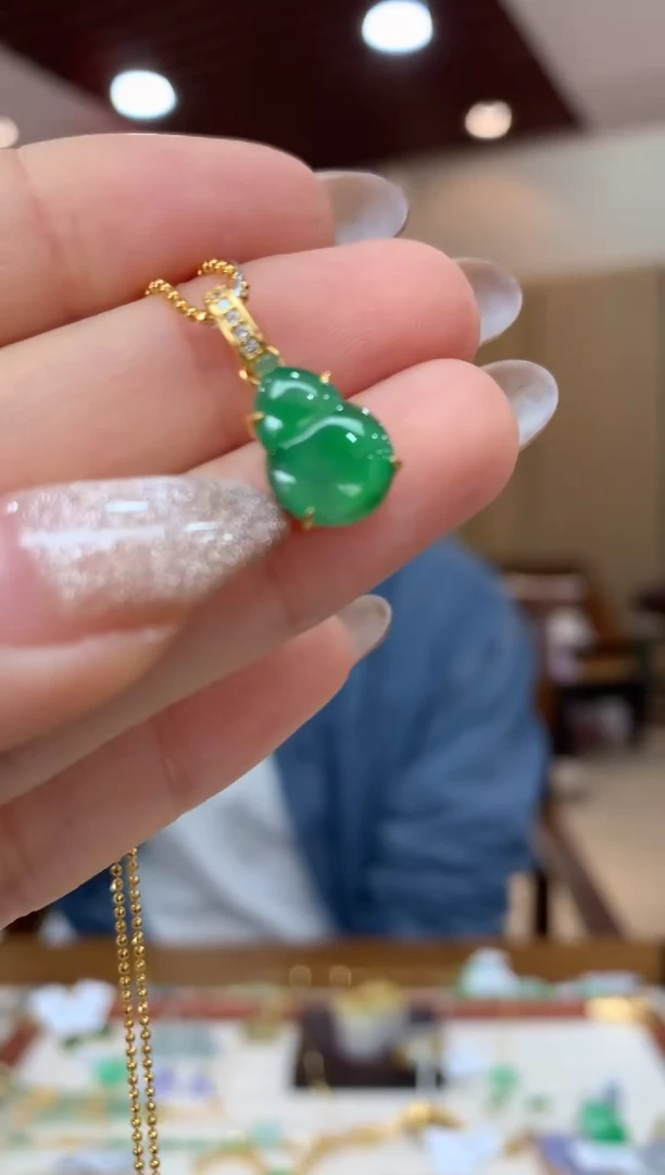 吊坠(不含链)未镶嵌翡翠葫芦