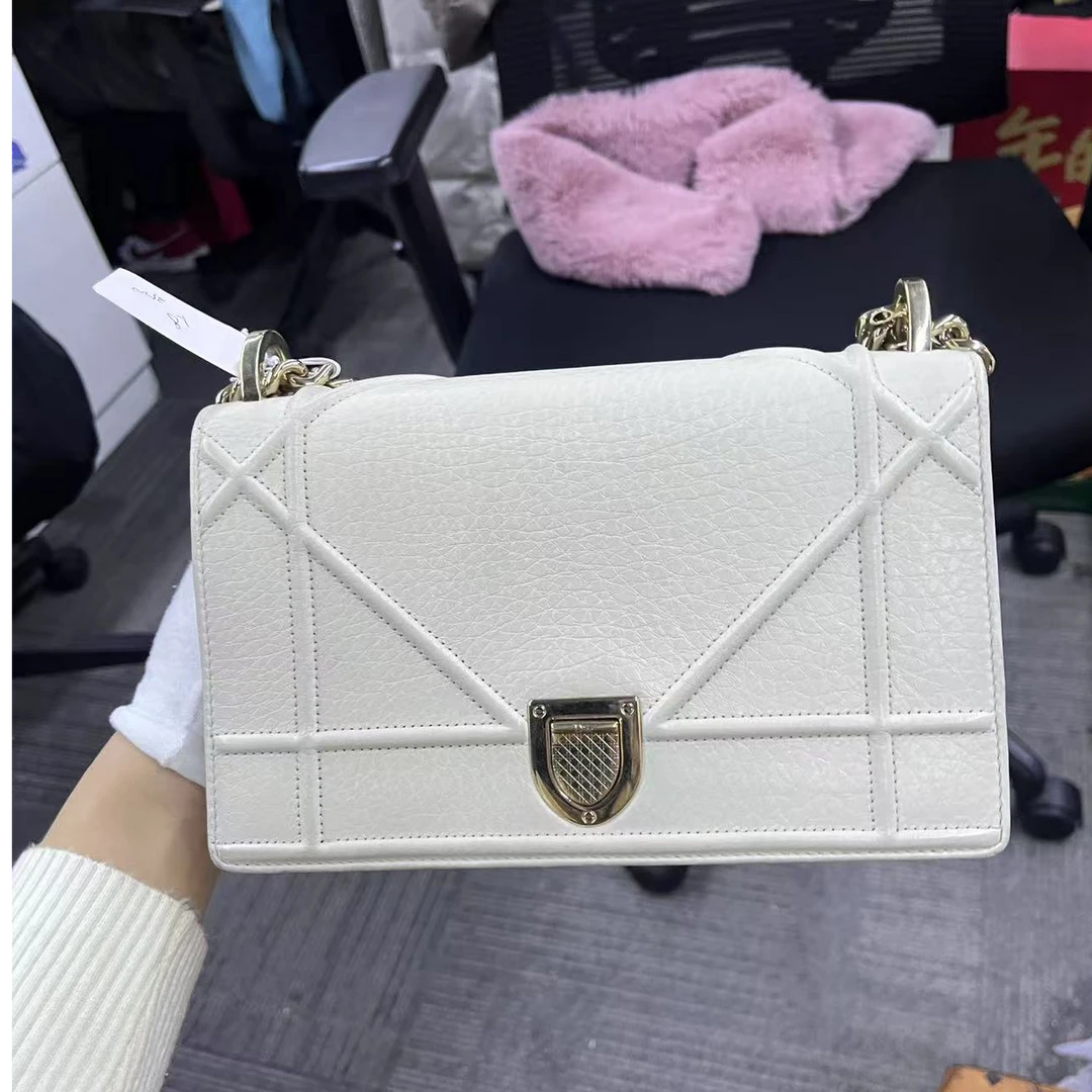 95新 DIOR/迪奥 盾牌 小号荔枝纹 白金 牛皮 链条包/BGH401620027