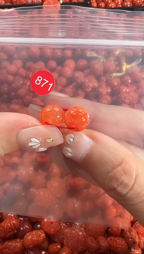 颈饰未镶嵌南红玛瑙1