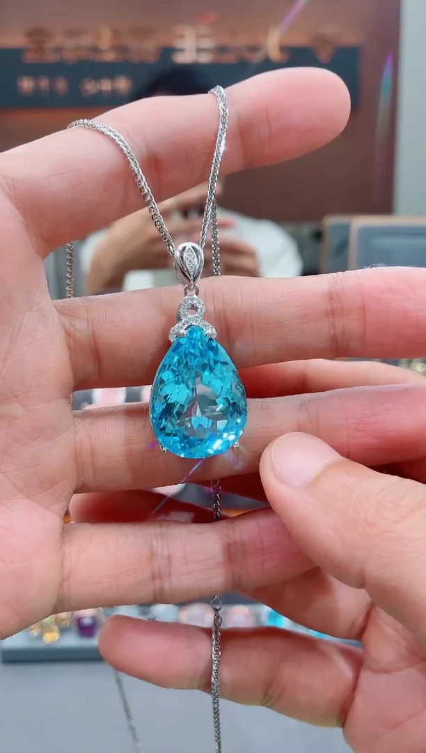 银S925镶嵌吊坠托帕石托帕石吊坠