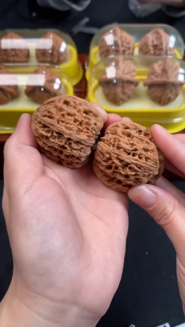 把件文玩核桃南疆石41尺Q611