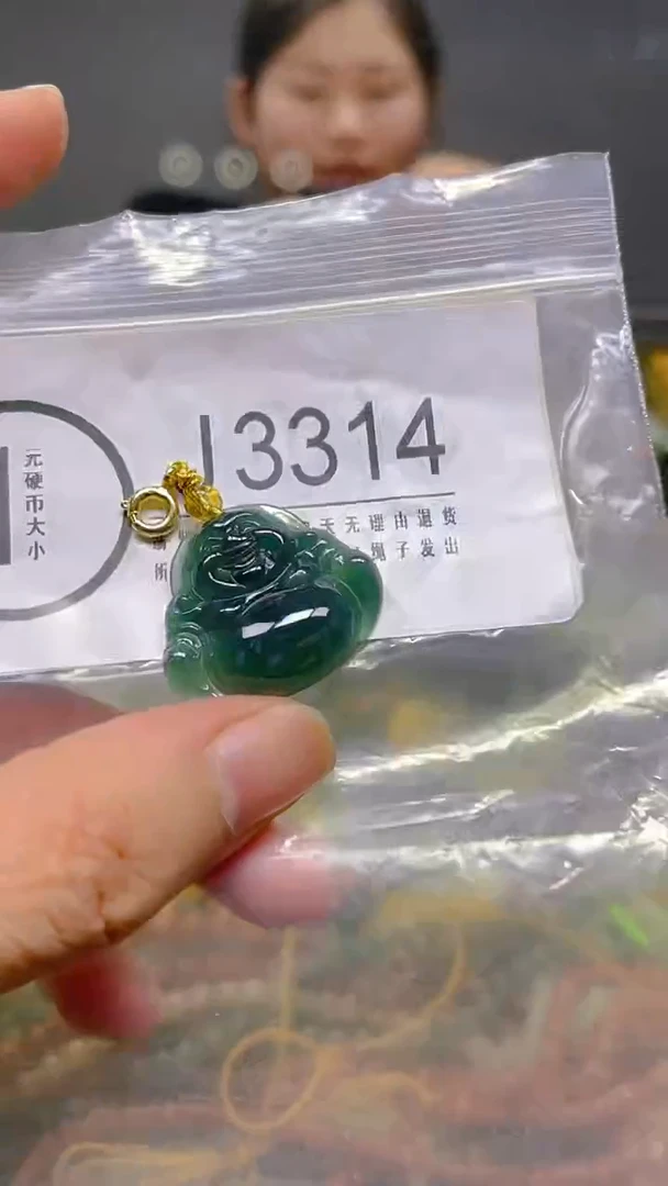 颈饰未镶嵌翡翠/ J/翡翠A货，一件也是批发价