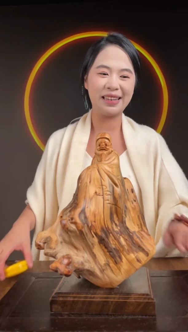 柏木（崖柏）手工摆件,先抢先得! 编号:104
