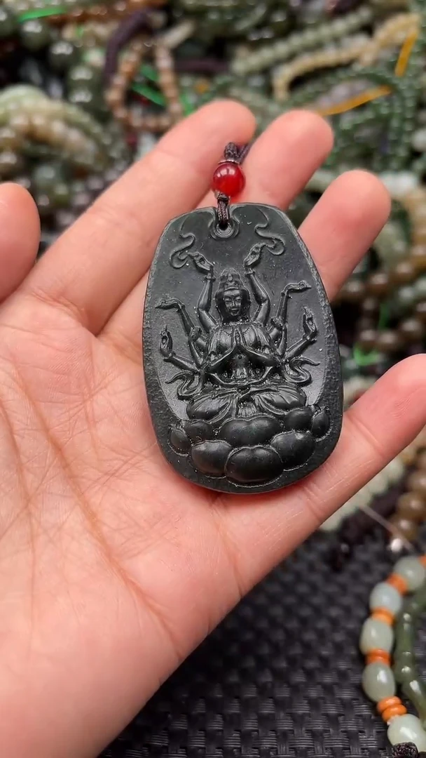 颈饰未镶嵌和田玉1