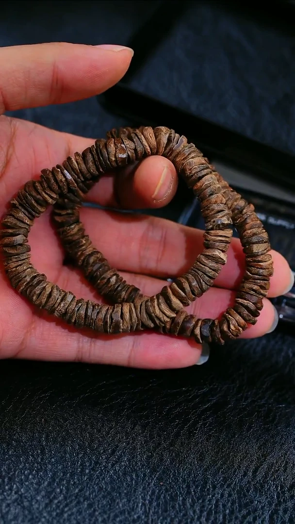 沉香手串沉水加布拉红土随型单圈9g+多样式发一