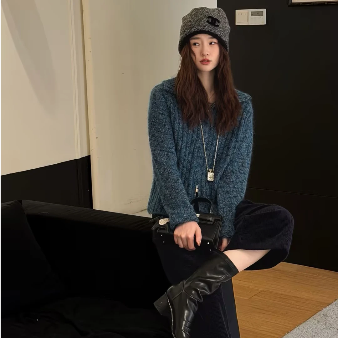 HELA AOMI “康宝莱幼仔马海毛.宝石蓝”羊毛混纺针织衫CY5CN31111