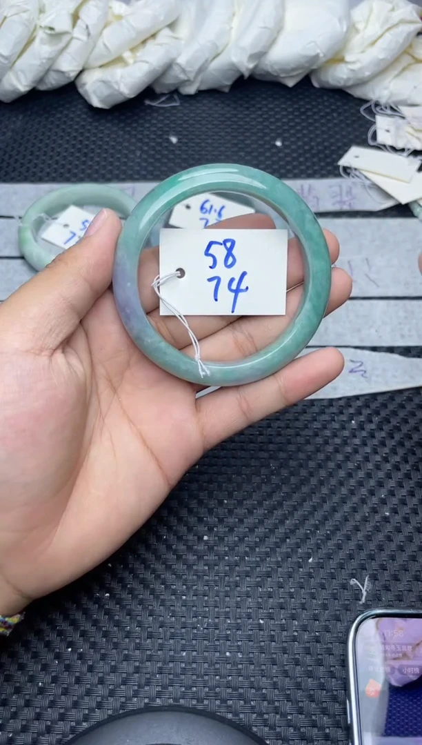 未镶嵌手镯翡翠74