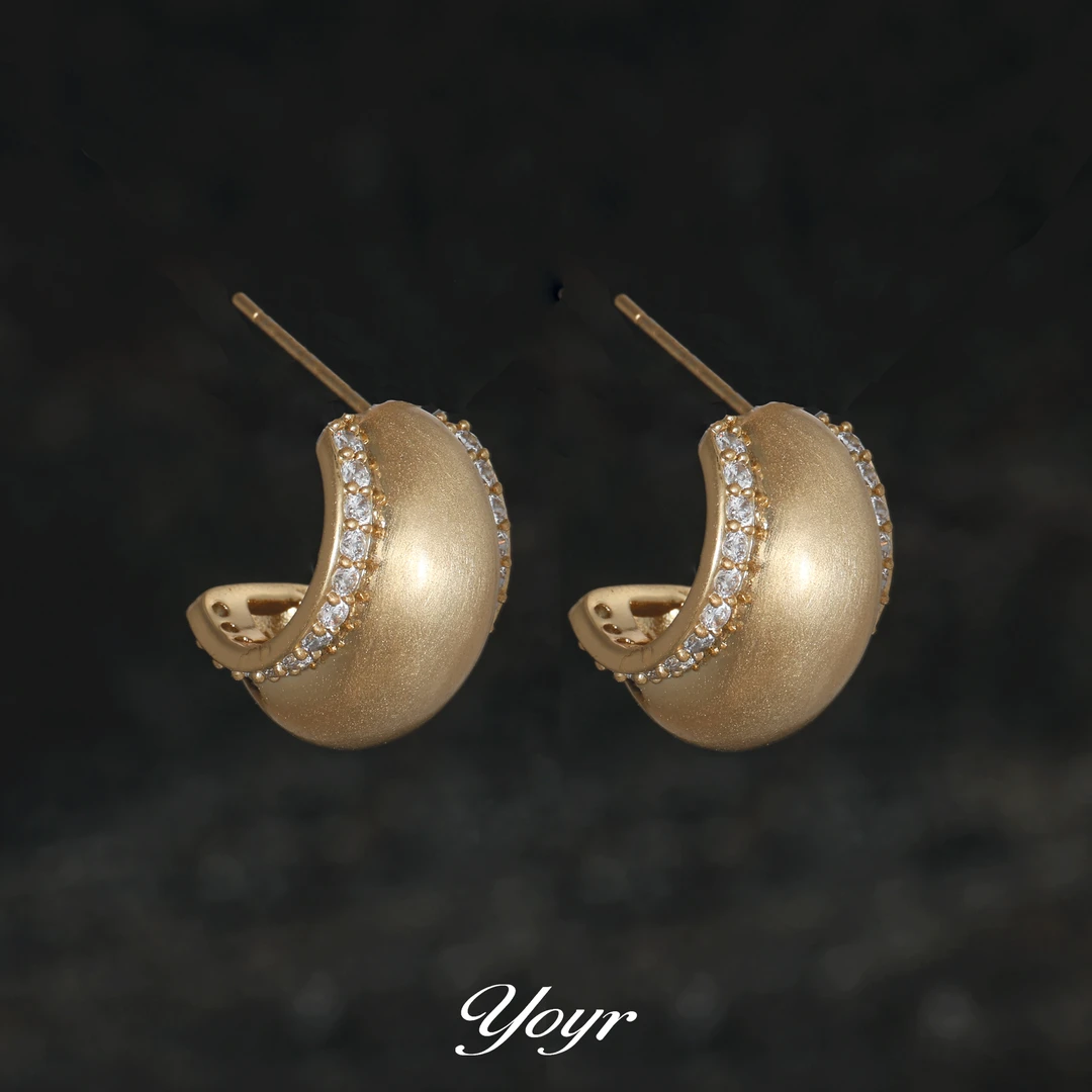 YOYR 黄铜耳饰 雾面月芒耳钉高级感轻奢时尚复古百搭拉丝弧面耳环